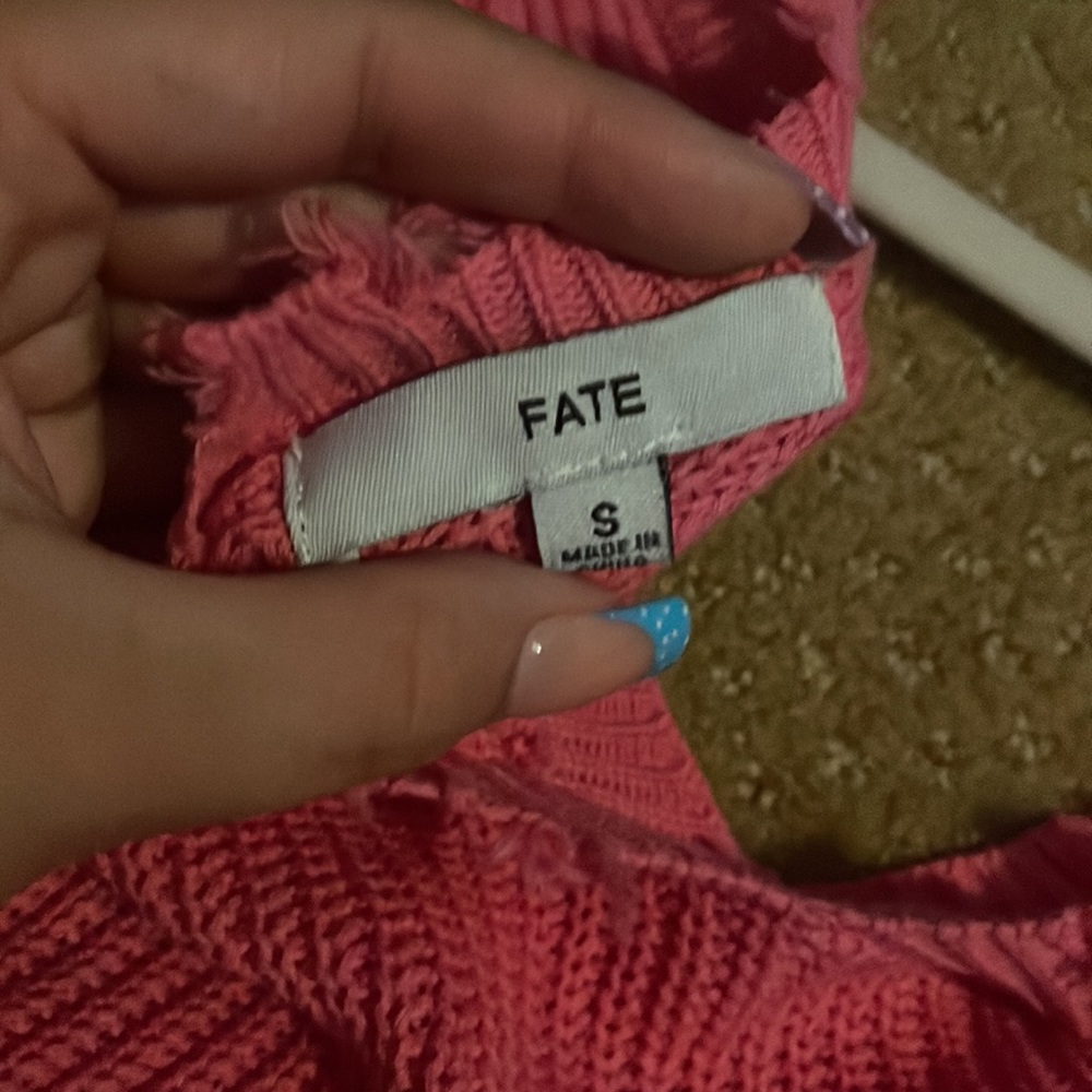 Pink sweater - Picture 2 of 2